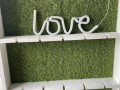 champagne-wall-with-love-neon-sign-small-1