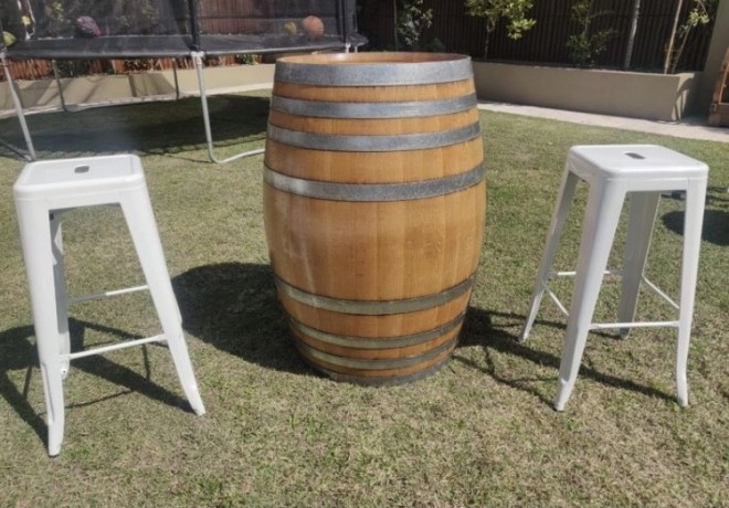 barrel-barrel-esky-with-white-stools-for-hire-big-1