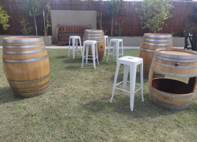 barrel-barrel-esky-with-white-stools-for-hire-big-3