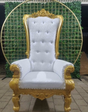 throne-chairs-for-hire-big-2