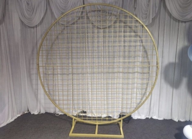 circular-mesh-backdrop-for-hire-big-4