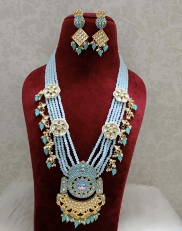 long-necklace-with-earing-big-1