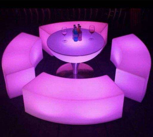 glowing-furniture-set-for-party-even-big-0