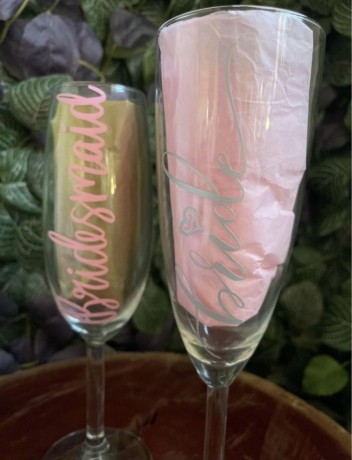 personalised-champagne-wine-glasses-your-choice-of-colours-font-and-word-big-0