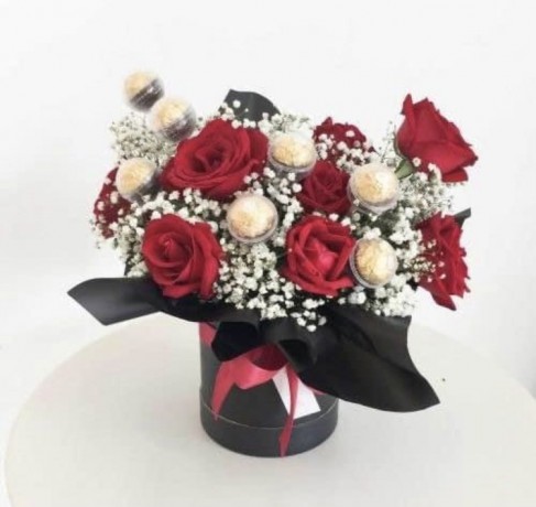 new-years-special-flower-hat-box-with-name-big-0