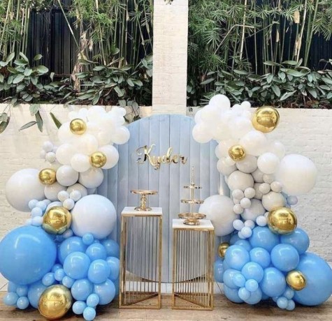 lux-velvet-backdrop-balloon-package-big-0