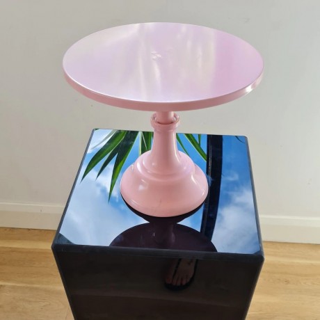 pink-cake-stand-big-2