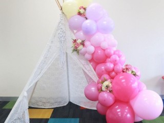 Teepee & Balloon Package