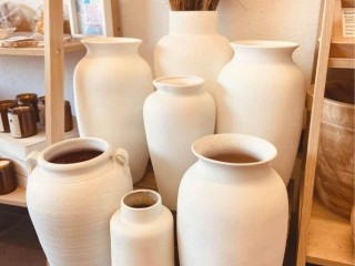 HIRE: White Urns