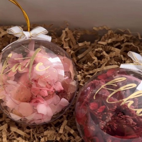 personalised-dry-floral-christmas-baubles-big-1