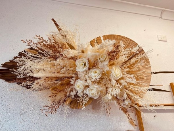 hire-ready-to-hang-dried-floral-arrangements-big-1