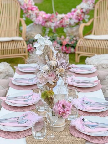 pretty-pink-picnic-hire-big-0