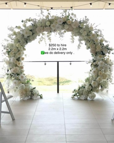 artificial-floral-arbour-to-hire-big-0