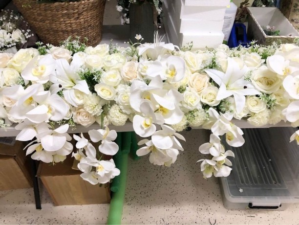 white-floral-garland-bridal-table-centrepiece-white-floral-arbour-aisle-flower-runner-big-0