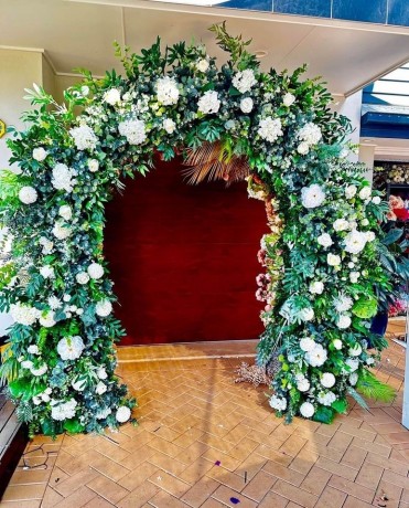 greenery-mix-white-floral-arbour-in-u-shape-wedding-arbour-greenery-backdrop-big-1