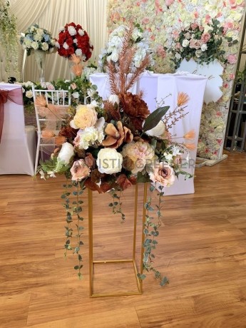 rustic-style-wedding-table-centrepiece-hire-only-110-big-1