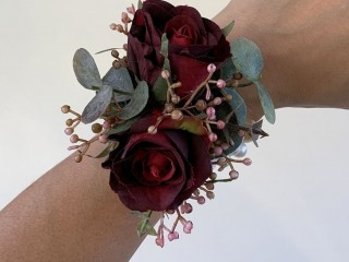 School Ball Corsage and Buttonhole $50 (a set) SUPPLIED BY ARISTIC GREENERY MALAGA