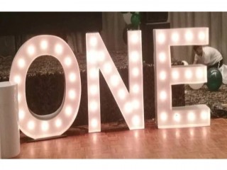 GIANT LIGHT UP LETTERS