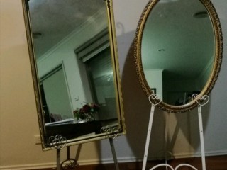 EASEL AND ANTIQUE MIRROR