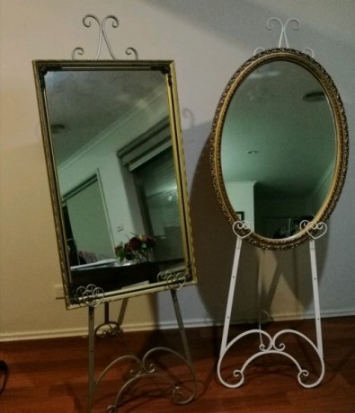 easel-and-antique-mirror-big-0