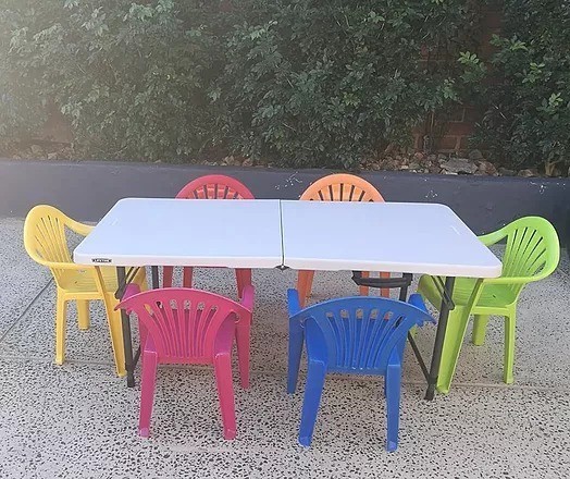 childrens-chairs-tables-big-0