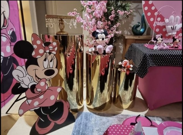 minnie-mouse-party-hire-big-3