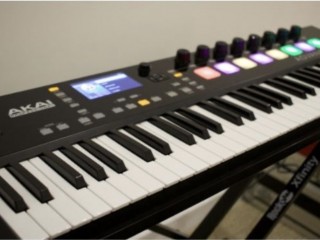 AKAI Pro Advance 61 keys Controller Keyboard