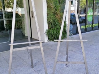 Silver easel for hire