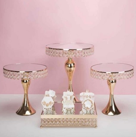 luxurious-cake-stand-set-for-hire-big-3