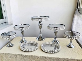 Gold cake stand set $75