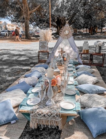 blue-color-theme-boho-picnic-for-hire-big-3