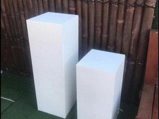 White plinths / cake stands